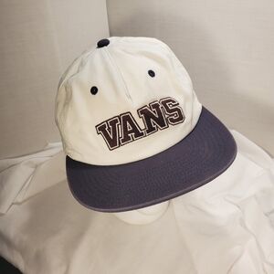 Vans Off-White Brown Embroidered Spellout Navy Brim Ball Cap Ajustable Twill